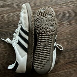 Adidas Sambas